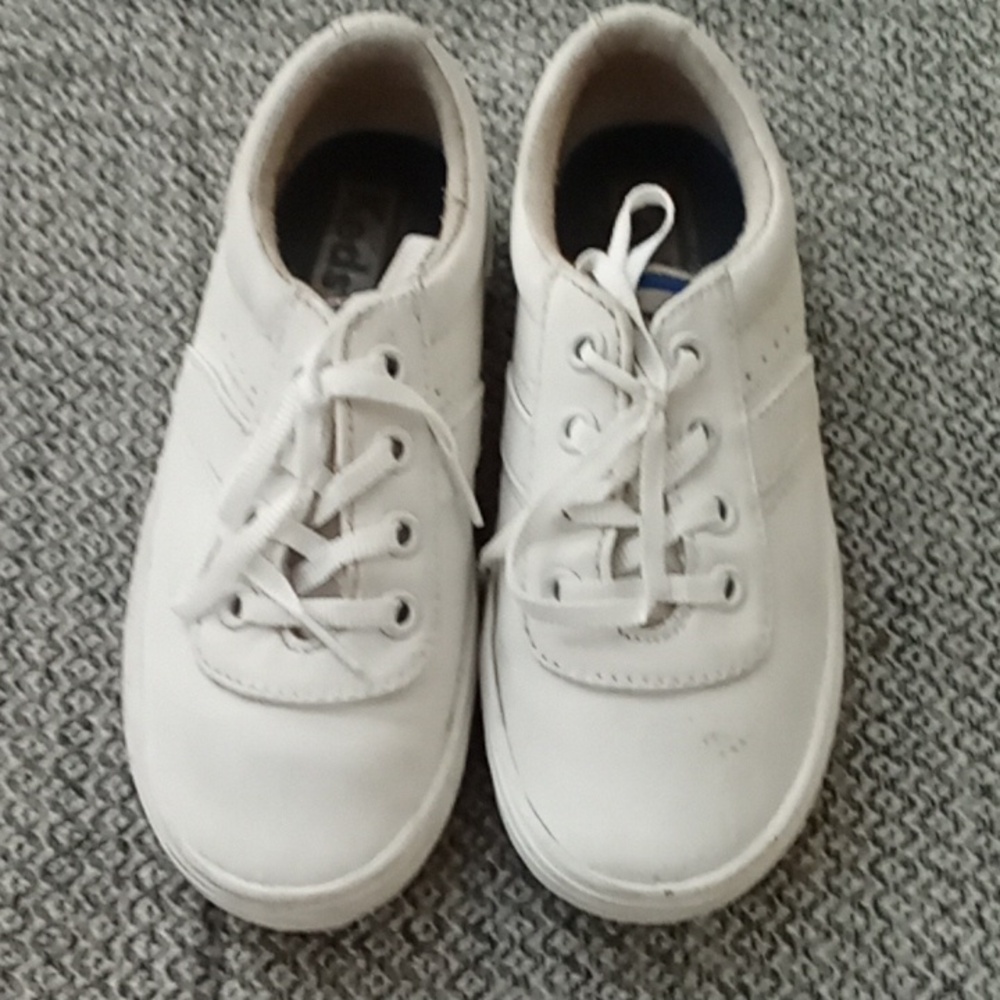 Kid's shoes